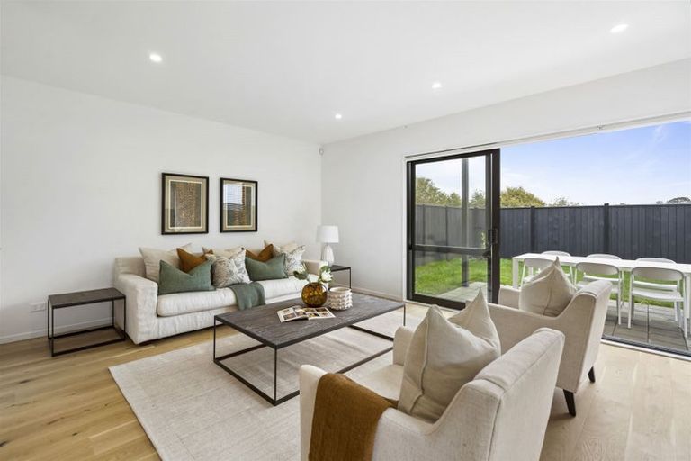 Photo of property in 12 Mahinga Kai Way, Belmont, Auckland, 0622