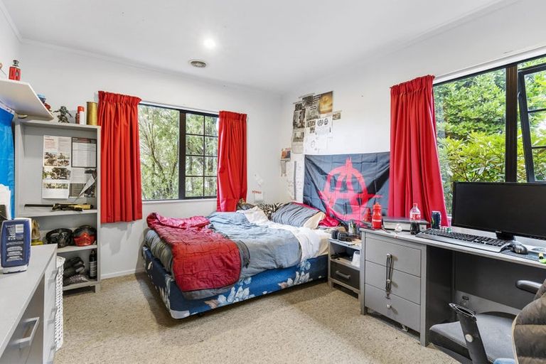 Photo of property in 14 Waikare Street, Karori, Wellington, 6012