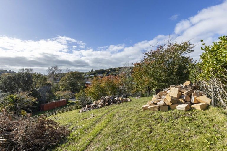 Photo of property in 62e Poplar Grove, Whalers Gate, New Plymouth, 4310