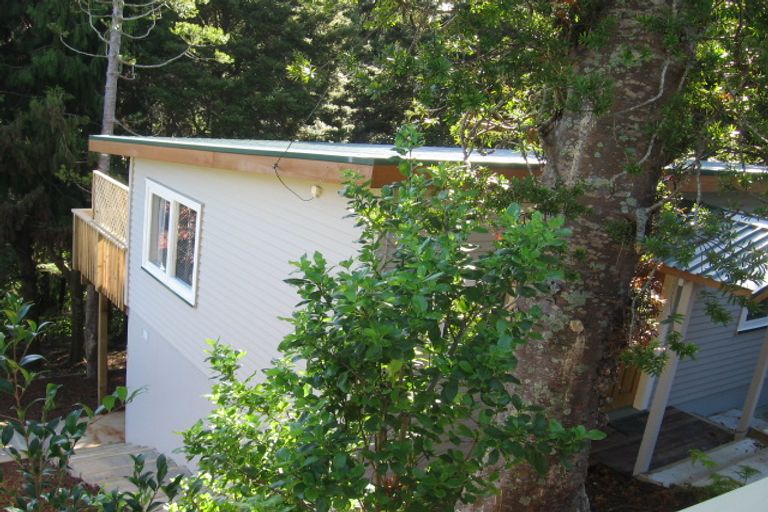 Photo of property in 55 Kauri Point Road, Laingholm, Auckland, 0604