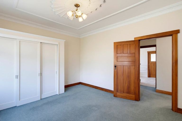 Photo of property in 6 Adrian Grove, Waikanae Beach, Waikanae, 5036