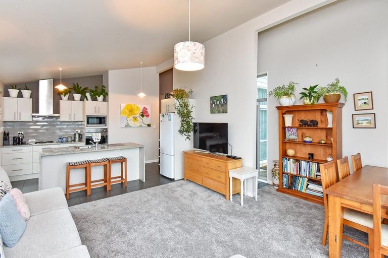 Photo of property in 4a Barberton Terrace, Red Hill, Papakura, 2110