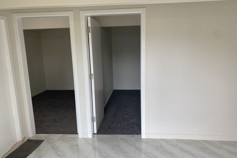 Photo of property in 92 Palmers Road, Clendon Park, Auckland, 2103