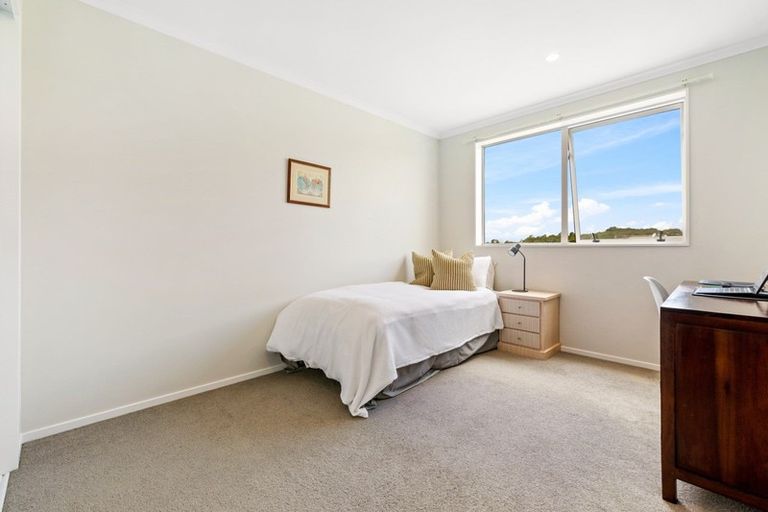 Photo of property in 1 Purei Lane, Massey, Auckland, 0614