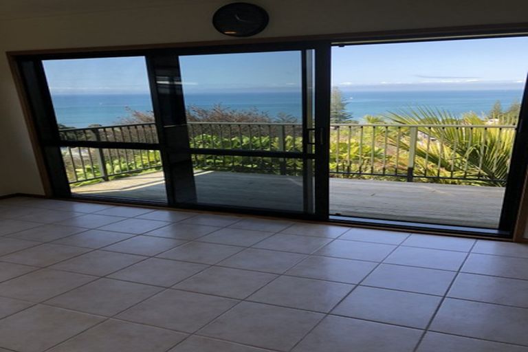 Photo of property in 46 Wade River Road, Stanmore Bay, Whangaparaoa, 0932