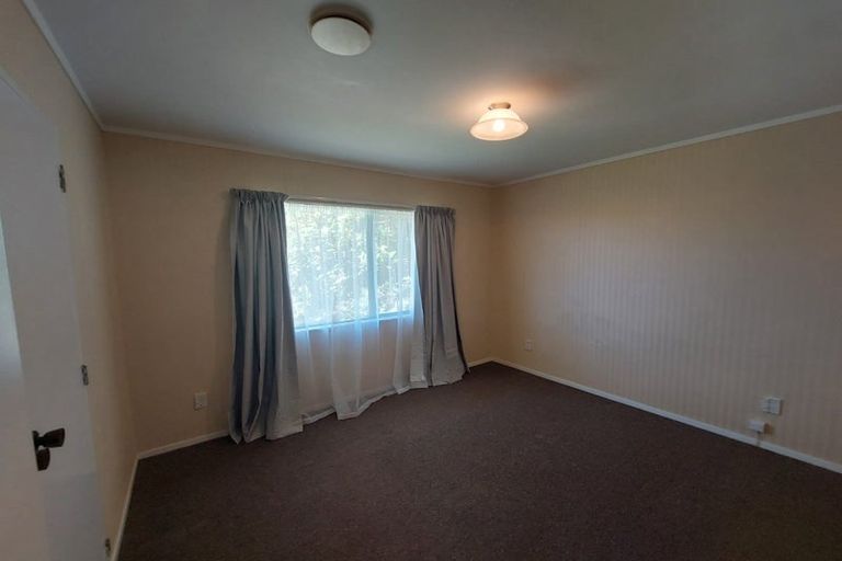 Photo of property in 2/13 Coubray Place, Botany Downs, Auckland, 2010