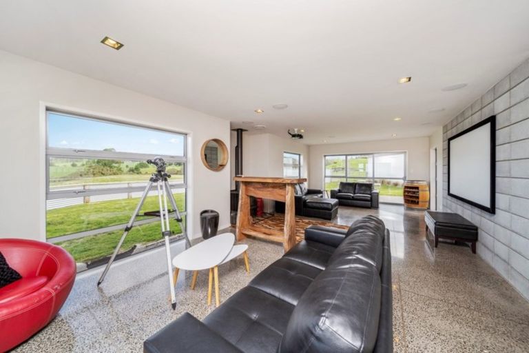 Photo of property in 1375 Carrington Road, Hurworth, New Plymouth, 4371