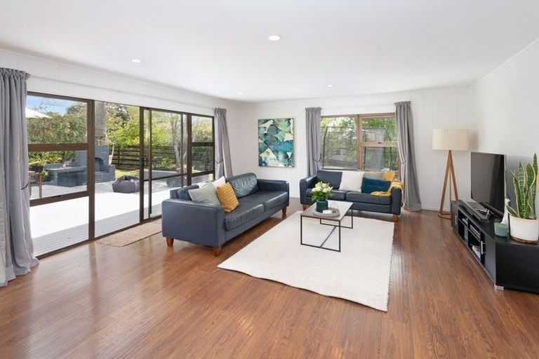 Photo of property in 6 Jandell Crescent, Bucklands Beach, Auckland, 2014