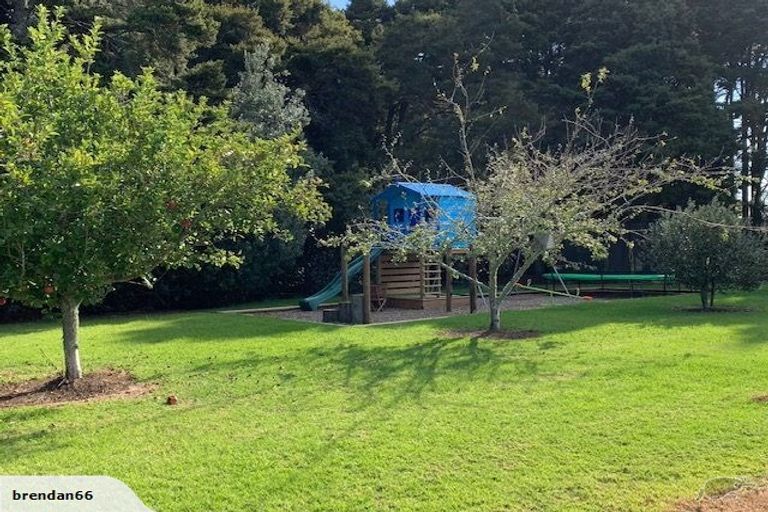 Photo of property in 131 Hull Road, Waiuku, 2682