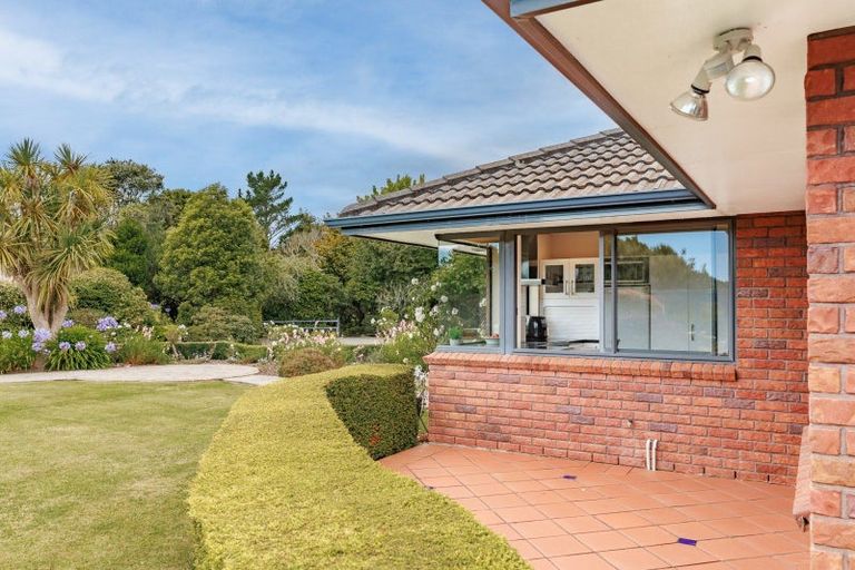 Photo of property in 39 Kew Road, Westport, 7825