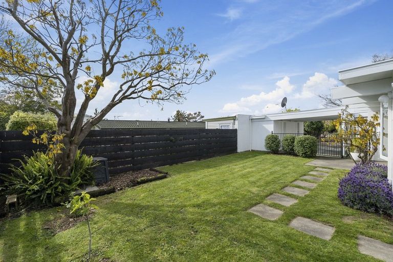 Photo of property in 96 Brightwater Terrace, Terrace End, Palmerston North, 4410