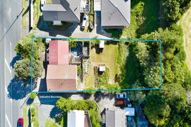 Photo of property in 639 Swanson Road, Swanson, Auckland, 0612