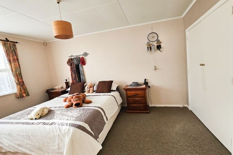 Photo of property in 19 Skerman Street, Marton, 4710