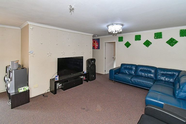 Photo of property in 20 Tussock Avenue, Mangere, Auckland, 2022