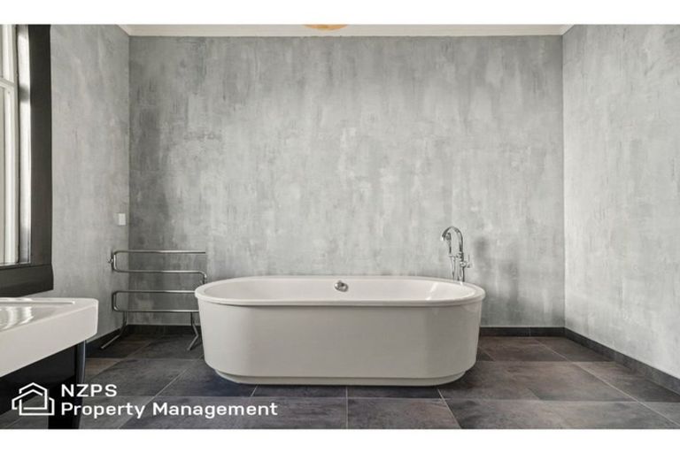 Photo of property in 9 Allandale Road, Saint Clair, Dunedin, 9012