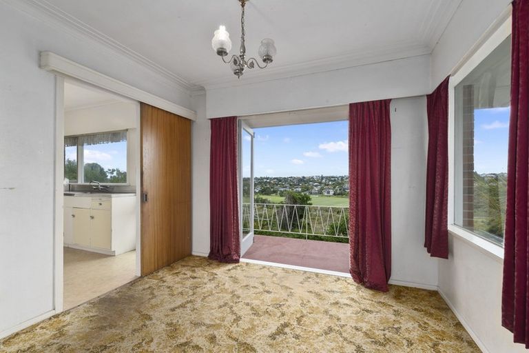 Photo of property in 100 Sylvan Avenue, Northcote, Auckland, 0627