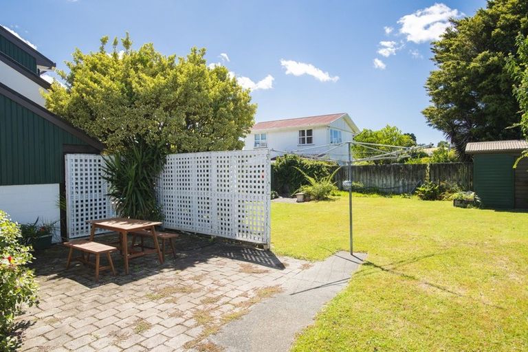 Photo of property in 65 Esplanade, Kaiti, Gisborne, 4010