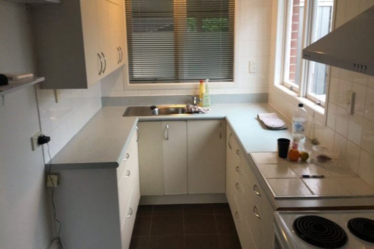 Photo of property in 3/17 Scarboro Terrace, Murrays Bay, Auckland, 0630