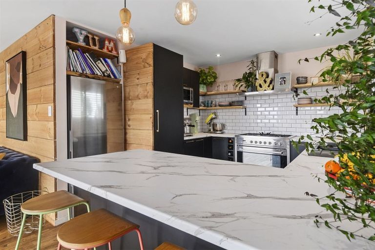 Photo of property in 1221 Papamoa Beach Road, Papamoa Beach, Papamoa, 3118