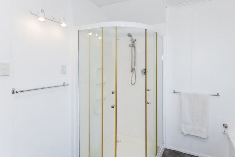 Photo of property in 16 Rawiri Street, Kaiti, Gisborne, 4010