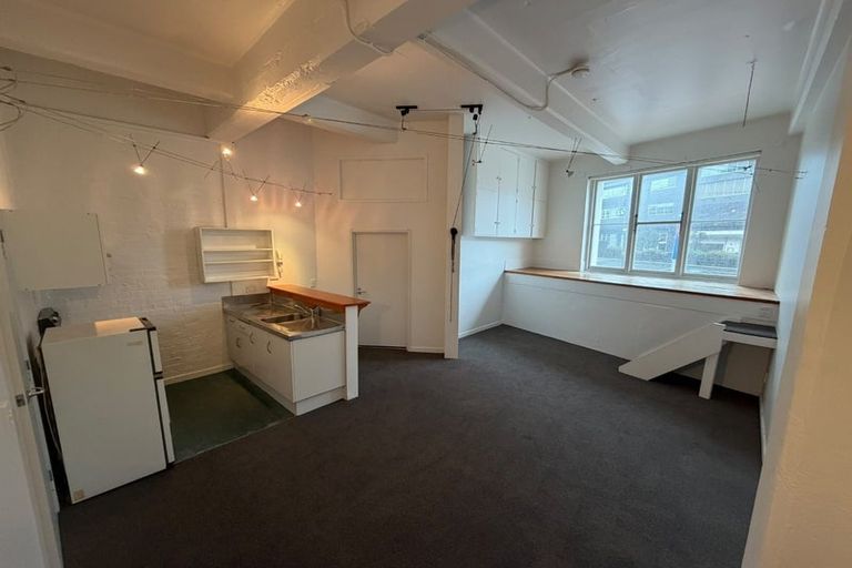 Photo of property in Aulsebrooks Apartments, 1/178 Wakefield Street, Te Aro, Wellington, 6011