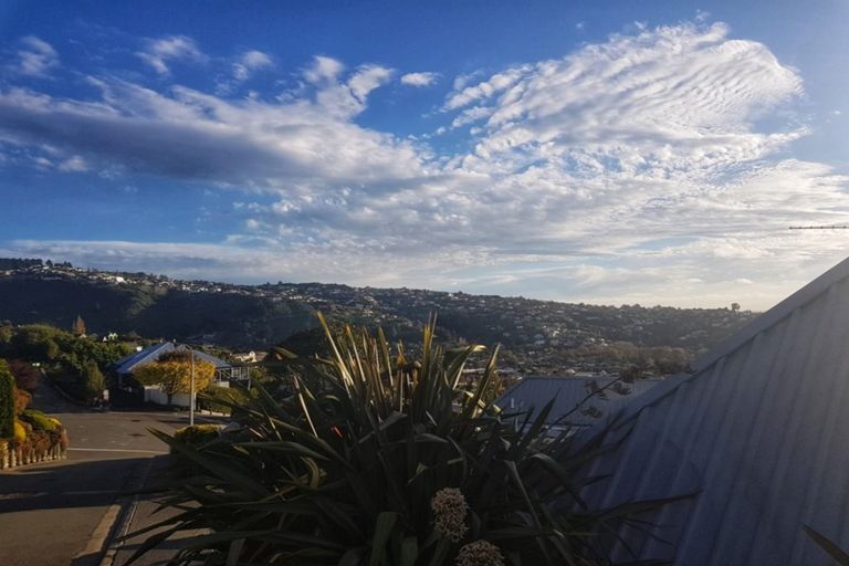 Photo of property in 33 Lookaway Place, Huntsbury, Christchurch, 8022