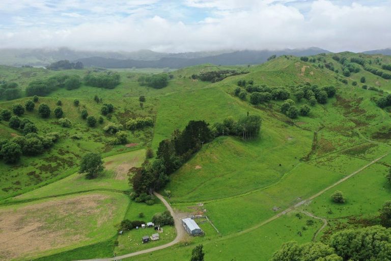 Photo of property in 109 Paremata Branch Road, Tolaga Bay, 4077