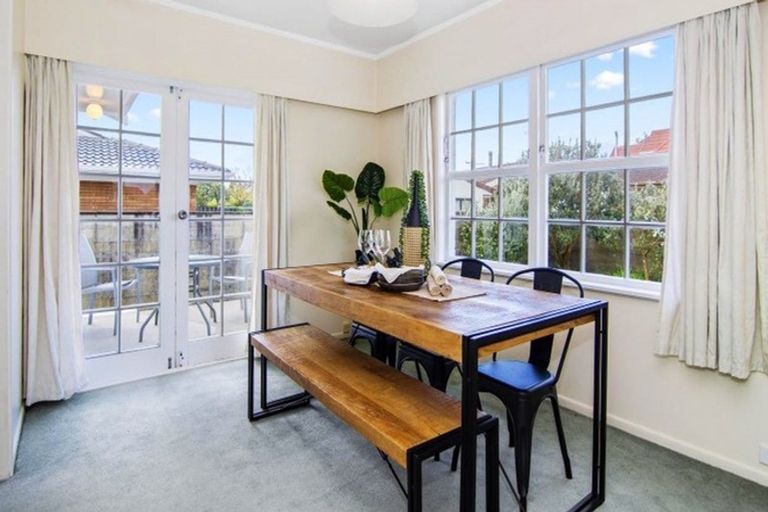 Photo of property in 16 Bernard Street, Chedworth, Hamilton, 3210