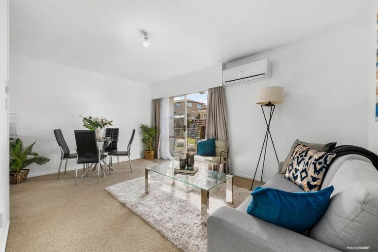 Photo of property in 2/295 Great South Road, Manurewa, Auckland, 2102