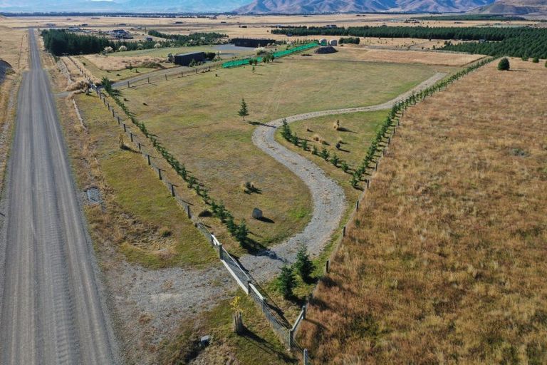 Photo of property in 125 Ben Ohau Road, Ben Ohau, Twizel, 7999