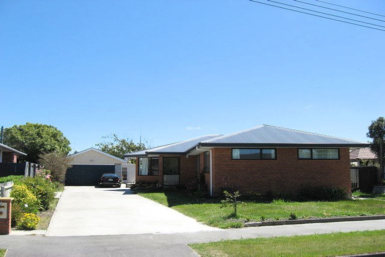 Photo of property in 8 Beatrice Place, Avonhead, Christchurch, 8042