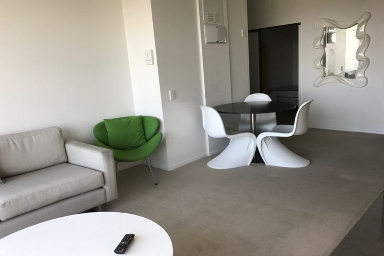 Photo of property in Twin Towers, 811/17 Putney Way, Manukau, Auckland, 2104