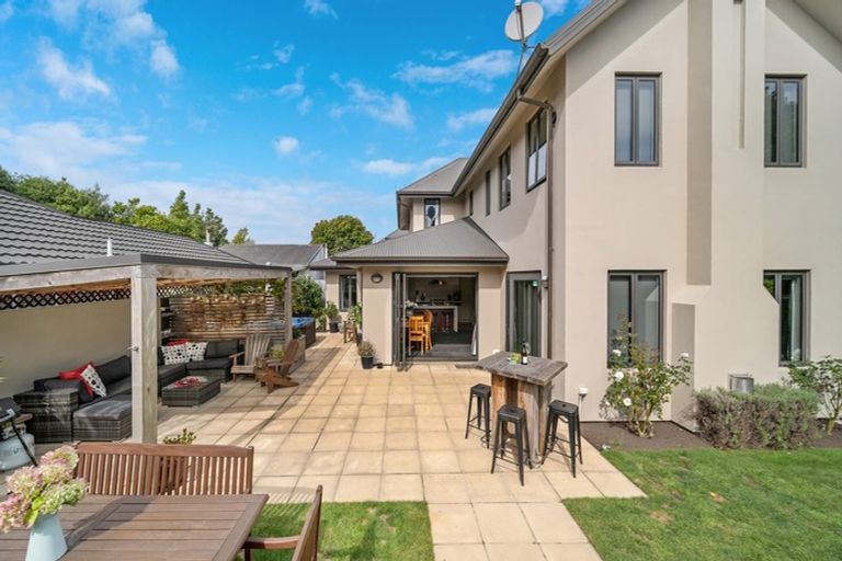 Photo of property in 2a Westburn Terrace, Burnside, Christchurch, 8041