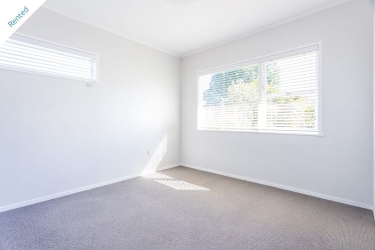 Photo of property in 46 Woodstock Road, Forrest Hill, Auckland, 0620