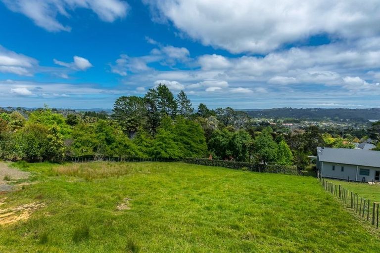 Photo of property in 186 Upper Harbour Drive, Greenhithe, Auckland, 0632