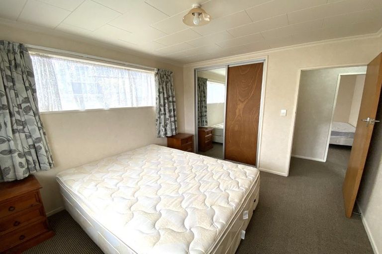 Photo of property in 10 Kilgour Street, Waihola, Milton, 9073