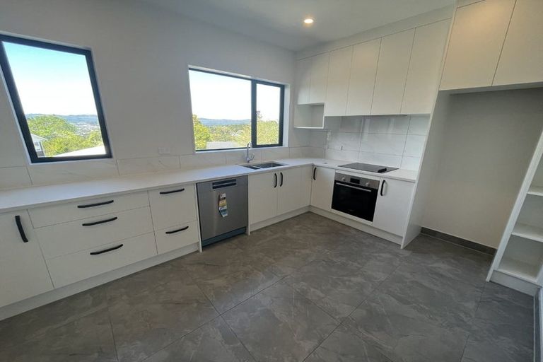 Photo of property in 2/241 Don Buck Road, Massey, Auckland, 0614