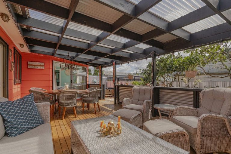 Photo of property in 36 Manaia Road, Tairua, 3508