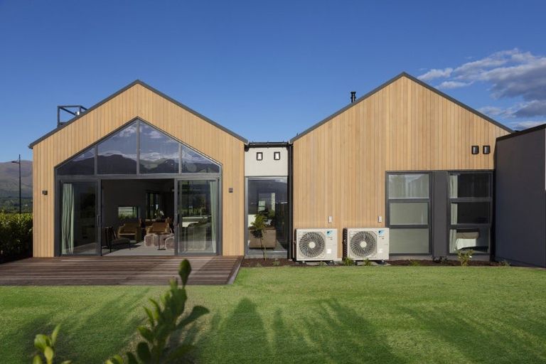 Photo of property in Kawarau Heights, 22 Kawarau Heights Boulevard, Lake Hayes, Queenstown, 9304