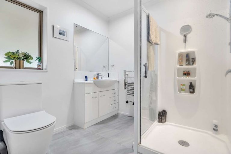 Photo of property in 17 Brights Road, Waiuku, 2123