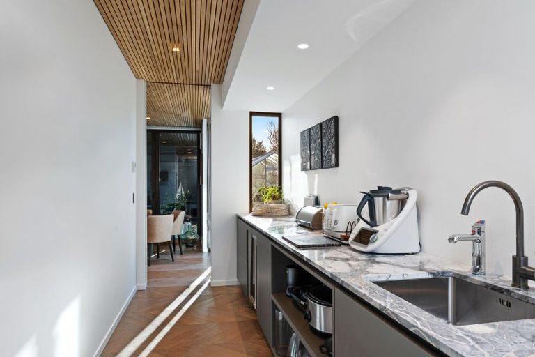 Photo of property in 48 Clissold Street, Merivale, Christchurch, 8014