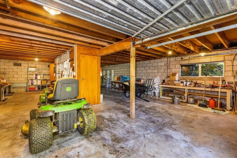 Photo of property in 33 Quinns Road, Clevedon, Papakura, 2585