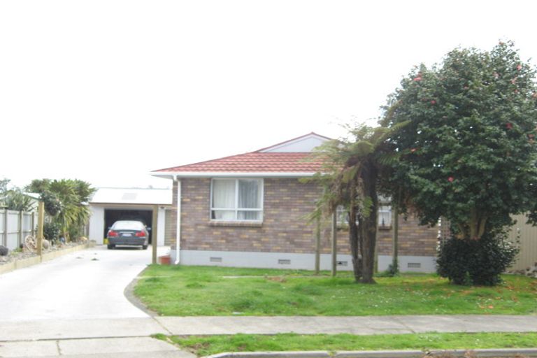 Photo of property in 12 Titoki Place, Edgecumbe, 3120