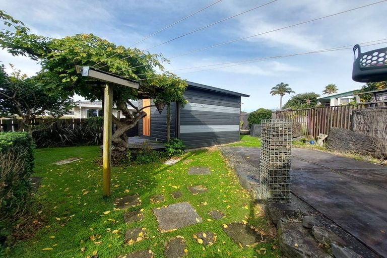 Photo of property in 2/87b Verbena Road, Birkdale, Auckland, 0626