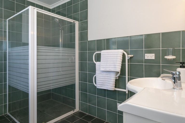 Photo of property in 86 Wakeman Road, Acacia Bay, Taupo, 3330