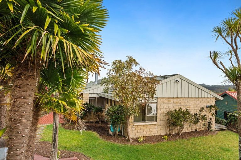 Photo of property in 9 Falls View Road, Haruru, 0204