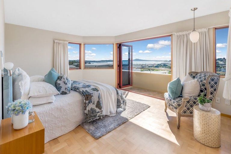 Photo of property in 2/21 Sunderlands Road, Half Moon Bay, Auckland, 2012