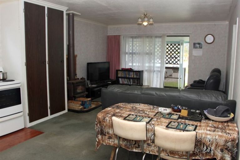 Photo of property in 13 Stafford Street, Blackball, 7804