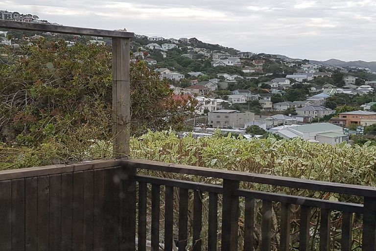 Photo of property in 17 Garfield Street, Brooklyn, Wellington, 6021