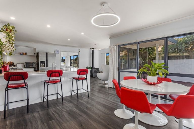 Photo of property in 12 Ocean View Road, Coastlands, Whakatane, 3120